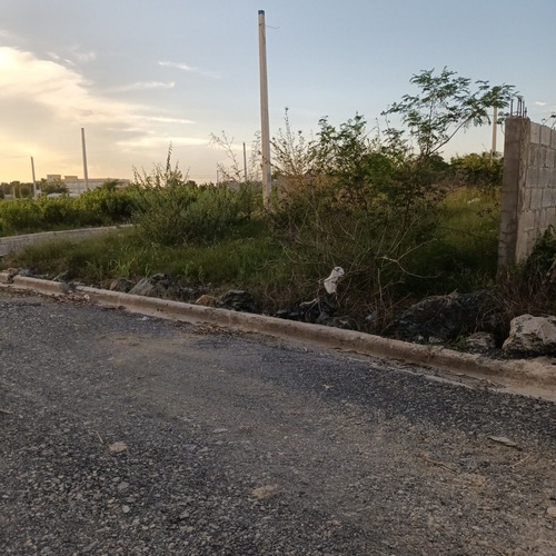 Imagen 6 de 12 de Solar A La Venta Con Su Títulos Deslindados / Económicos Con Facilidades De Pago En Villa Mella