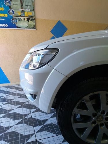 Mitsubishi Pajero Tr4 ,branca