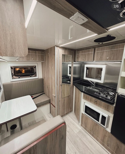 Alquiler De Motorhome 4x4 Hilux / Autocaravana / Campervan