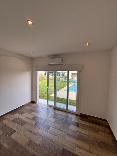 Casa 4 Amb En Venta En Barrio Privado San Felipe - Canning