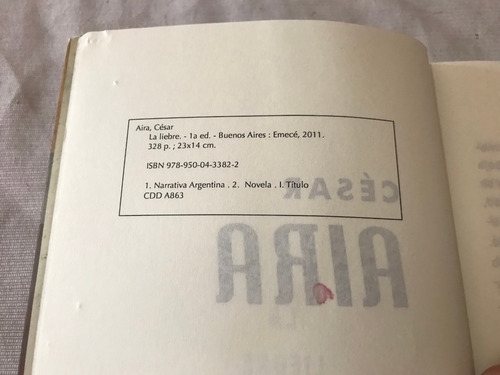 Imagen 3 de 8 de La Liebre César Aira Emece