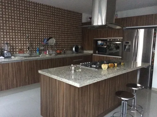 Casa En Venta En Milenio Iii, Privada, Alberca Techada, 3 Recamaras, Roof Garden