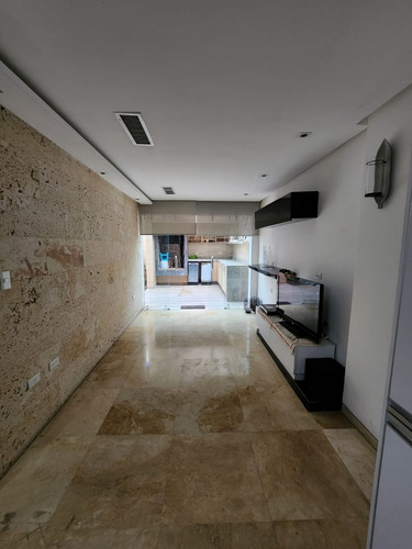 Imagen 2 de 18 de Townhouse En Venta Urb Trigal Norte (solo Cliente) Da