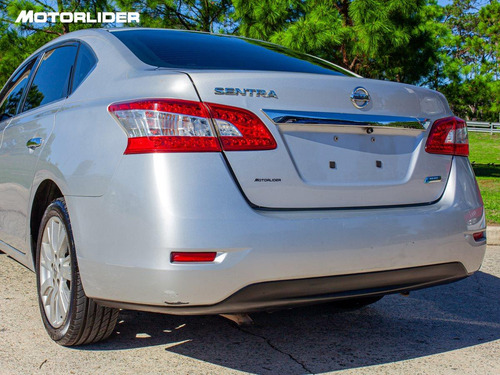Imagen 20 de 25 de Nissan Sentra 1.8 Exclusive Cvt | Permuta / Financia