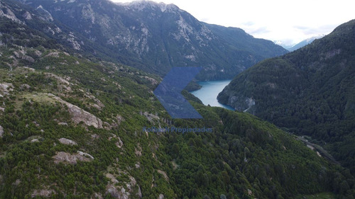 Hermoso Terreno Con Río En Venta En Futalefu