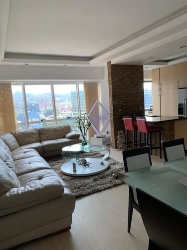 Imagen 6 de 16 de Moderno Apartamento En Alquiler En El Rosal De 85m2