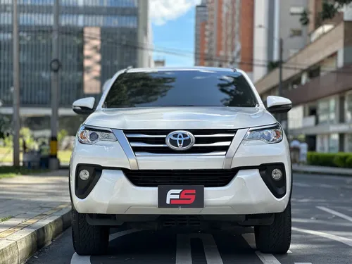 Toyota Fortuner SW4 2.7L