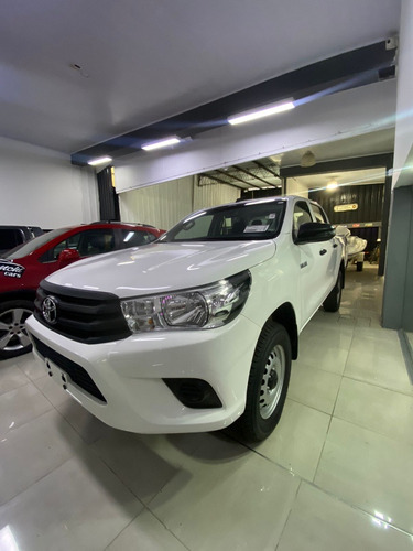 Toyota Hilux 2.4 Cs Dx 150cv 4x4