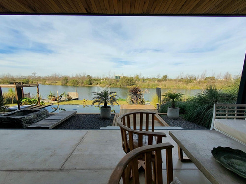 Casa En Venta Ubicado En Muelles, Puertos, Escobar