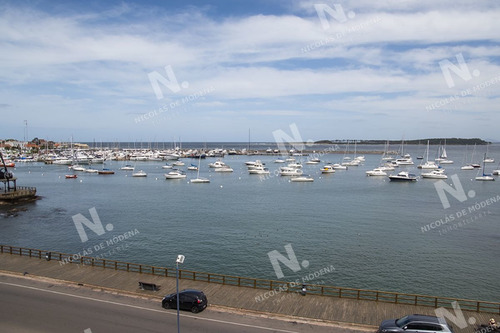 Imagen 14 de 27 de Departamento Con Vista Al Puerto. - Punta Del Este Peninsula