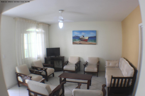 Imagem 4 de 15 de Casa Para Temporada Em Itapema, Meia Praia, 5 Dormitórios, 1 Suíte, 5 Banheiros, 4 Vagas - Ca303120_1-821798