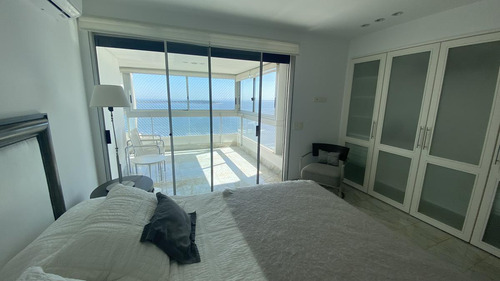 Apto, Vista Al Mar, Parrillero Propio, 3 Dorm Mas Servicio