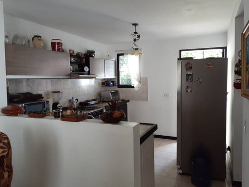 Imagen 8 de 21 de Casa En Venta En Cabudare Con Terreno Adicional Y Documentos Al Día Lista Para Firmar, Urb. Villa Roca