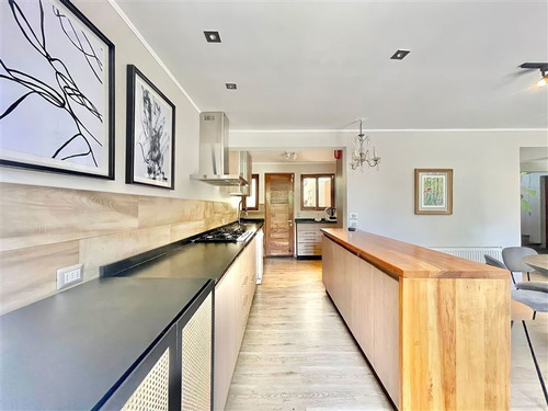 Imagen 11 de 30 de Casa En Venta En Vitacura: Sport Francés / Colegio Manquehue