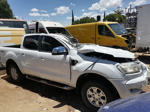 Imagen 3 de 12 de Desarmo Ford Ranger 2017 3.2 Diésel Solo Por Partes
