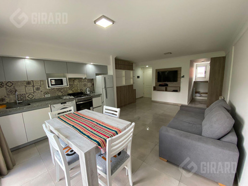 Venta, Departamento 1 Ambiente En Zona La Perla . Apto Credito Bancario