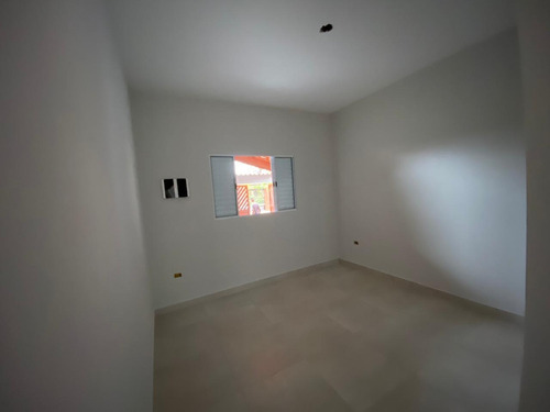 Imagem 6 de 14 de Casa Nova Na Praia Com Piscina R$ 290 Mil