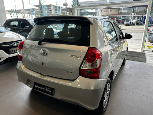 Toyota Etios 1.3 X 16V FLEX 4P MANUAL