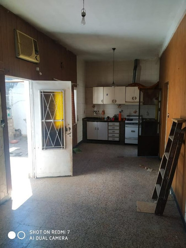 Imagen 8 de 12 de Casa Con Galpón En Venta - Rosario - Barrio Ludueña
