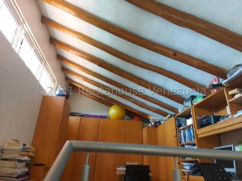 Imagen 25 de 30 de En Exclusivo Conjunto Muy Cerca De Farmatodo El Hatillo, Con Bellas Áreas Sociales, Jardín Privado, Hermosos Towhouse
