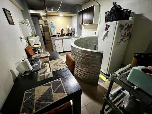 Local A La Calle C/ Vivienda De 2 Amb. - A Mts. Del Subte A Y Av. Rivadavia - 69m2