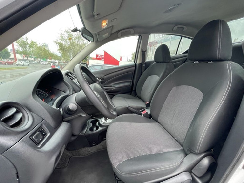 Imagen 7 de 8 de Nissan Versa Sense 2019