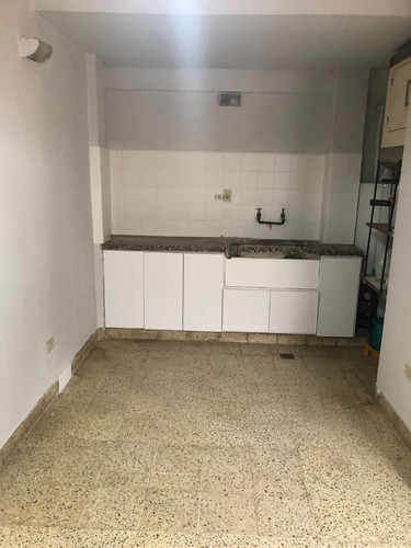 Alquiler Casa En Jose C Paz Centro