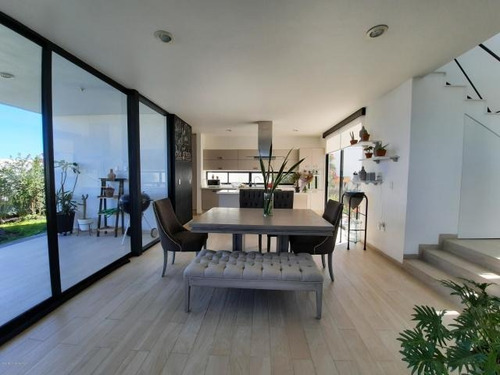 Imagen 5 de 14 de Qh2 Casa En Venta En Zibata Con Roof Garden Y Vista Al Campo De Golf