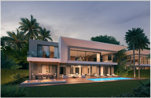 Villas De Lujos En Cap Cana De 4 Habitaciones Con Piscina Y 6 Parqueos Financiamiento Disponible 