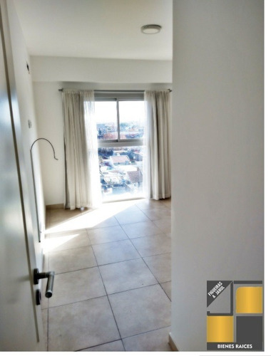 Imagen 12 de 13 de Departamento En Venta En Valentin Alsina