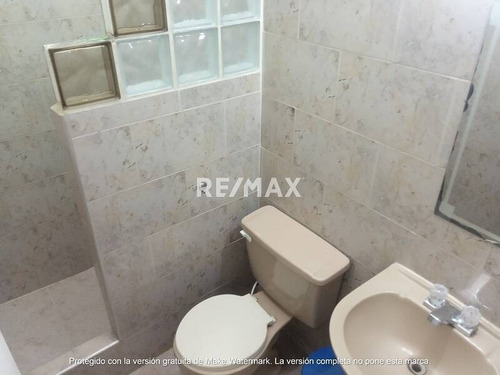 Imagen 9 de 20 de Casa Con Potencial Comercial En La Esmeralda. Av. De Alto Trafico. Cód.: 128668. 0414-4841043