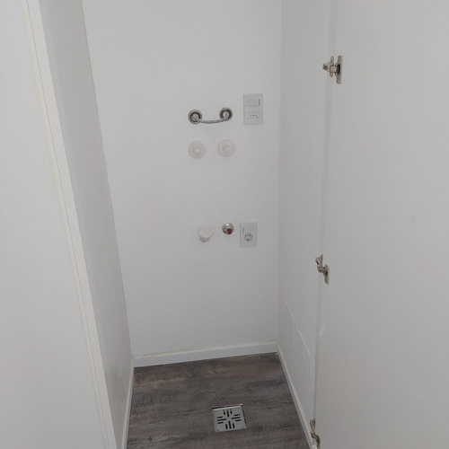 Imagen 9 de 14 de Venta Apartamento 1 Dormitorio Con Patio. Parrillero, Centro