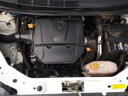 Fiat Idea Adventure 1.8 Flex Manual Branca - 2015