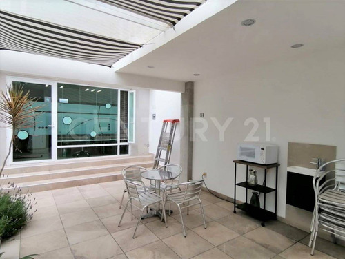 Edificio En Venta En Jardines De Santa Mónica, Tlalnepantla, Estado De México