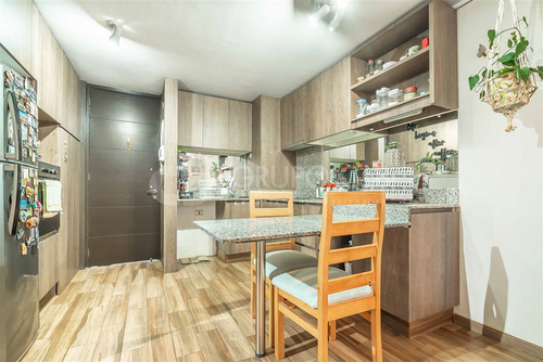 Departamento En Venta De 2 Dorm. En Ñuñoa