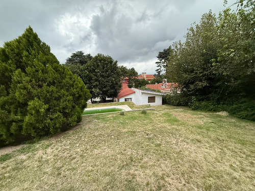 Casa En Venta En Villa Giardino, Oportunidad