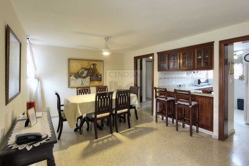 Apartamento Bella Vista Alquiler 2 Habitaciones Amueblado