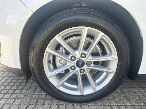 Ford Focus III 1.6 Sedan S