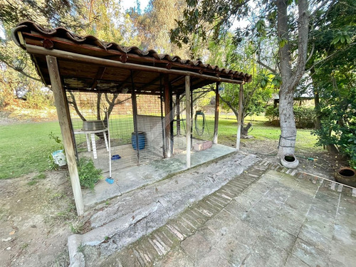 Casa En Venta De 5 Dorm. En Calera De Tango 5042 Mt2 Terreno