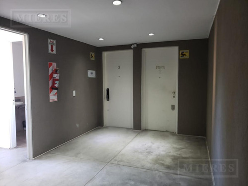Excelente Oficina De 70 M2 En Alquiler En San Isidro
