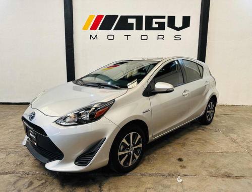 Toyota Prius 1.8 Base Cvt