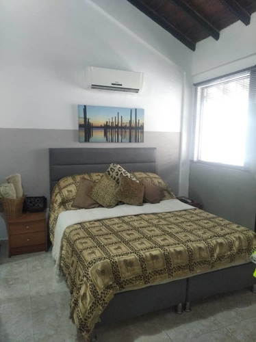 Imagen 9 de 11 de María Meléndez Vende Townhouse En Guayabal Res Limón Country