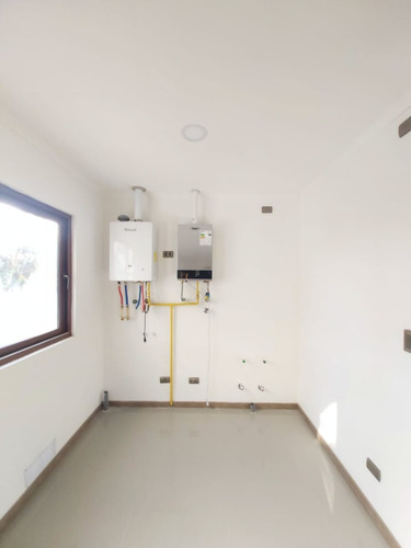 Imagen 12 de 25 de Exclusiva Casa En Arriendo Pintor Cosme San Martin, La Reina