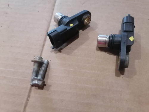 2 Sensor De Arbol Levas Cadillac Cts 2.8,2005/2007/12592250 (Usado)