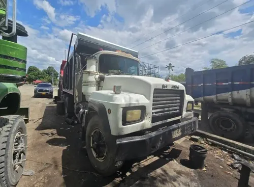 Mack Enfermera
