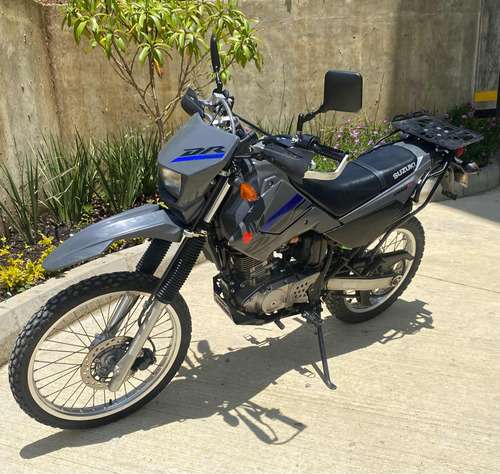 Suzuki Dr200s