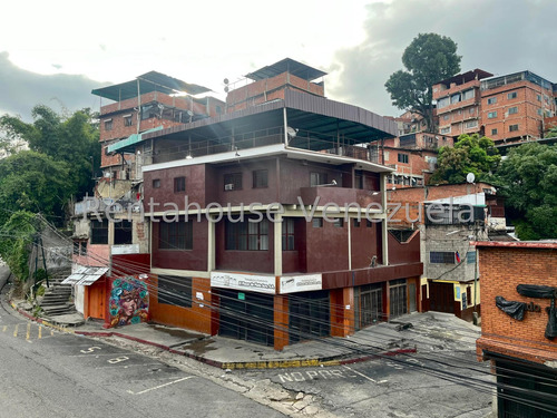 Edificio En Venta En Petare Cda 25-7012 Yf