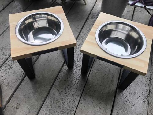 Imagen 2 de 4 de Comedero Perros En Altura Simple Mediano