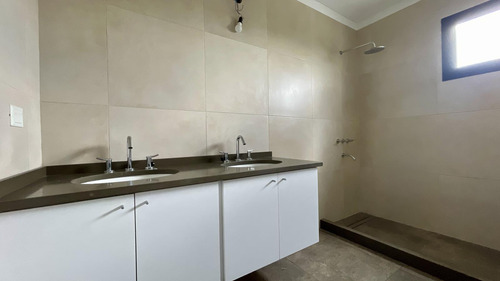 Casa En Venta En Puertos Del Lago Barrio Ceibos A Estrenar