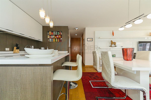 Departamento En Arriendo De 2 Dorm. En Las Condes